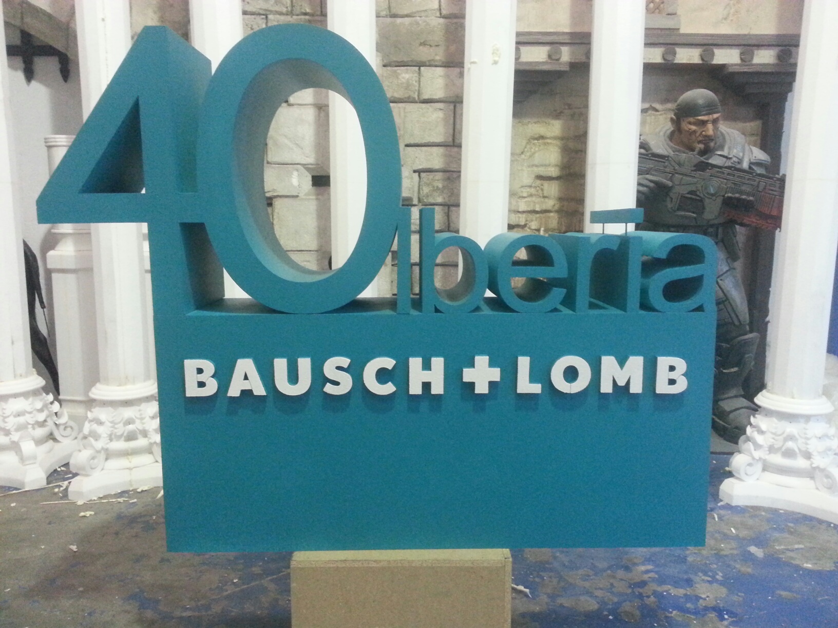 LOGOTIPO CORPÓREO B+L